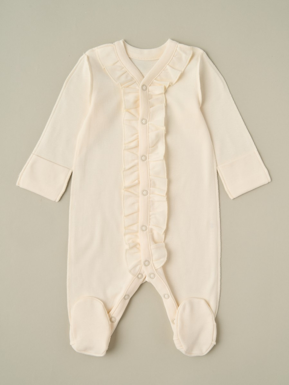 Комбинезон и чепчик с рюшами, Сливочный