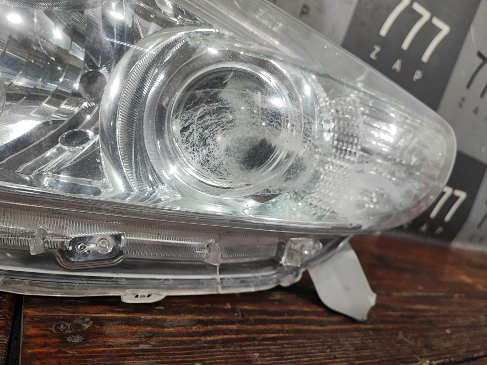 Фара левая (с дефектами) Toyota Highlander 2 (U40) 10-13 Б/У Оригинал 811500E130