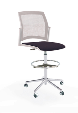 Кресло Rewind каркас хром, пластик белый, база стальная хромированная, без подлокотников, сиденье черное, спинка-сетка