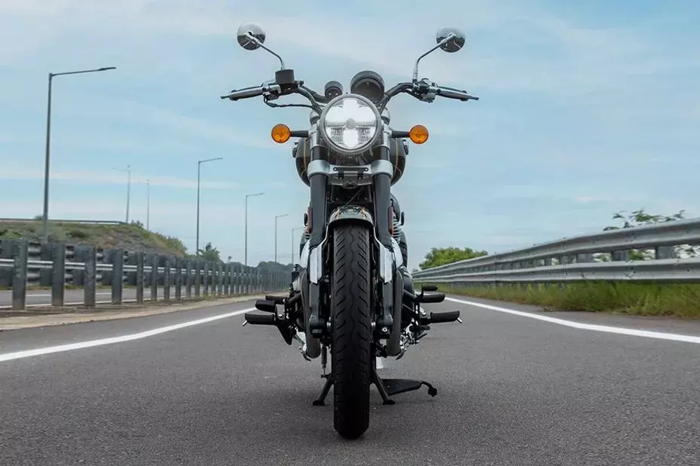 Royal Enfield Super Meteor 650 Interstellar Green (Mid)