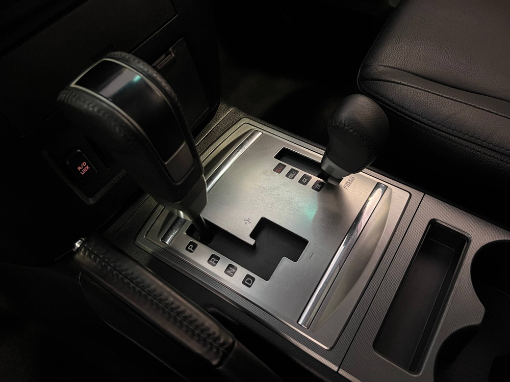 Mitsubishi Pajero, 2012 год