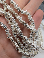 Гематит крошка 5-7мм, светлое серебро