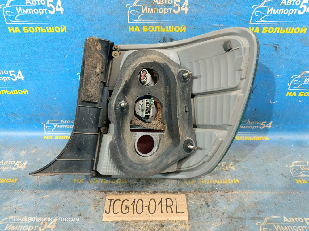 Стоп левый TOYOTA BREVIS 2002