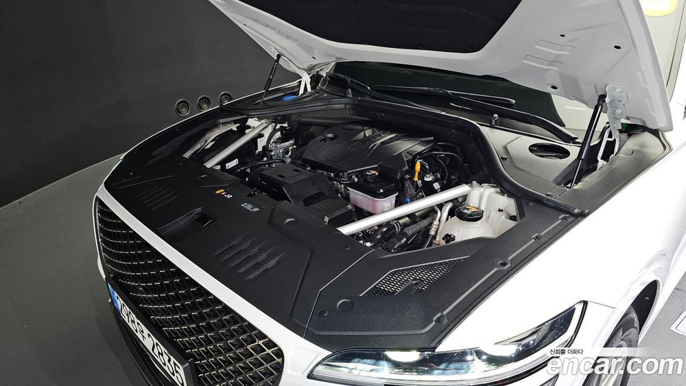 Genesis GV70 2.5T Бензин 2WD (05.2022)
