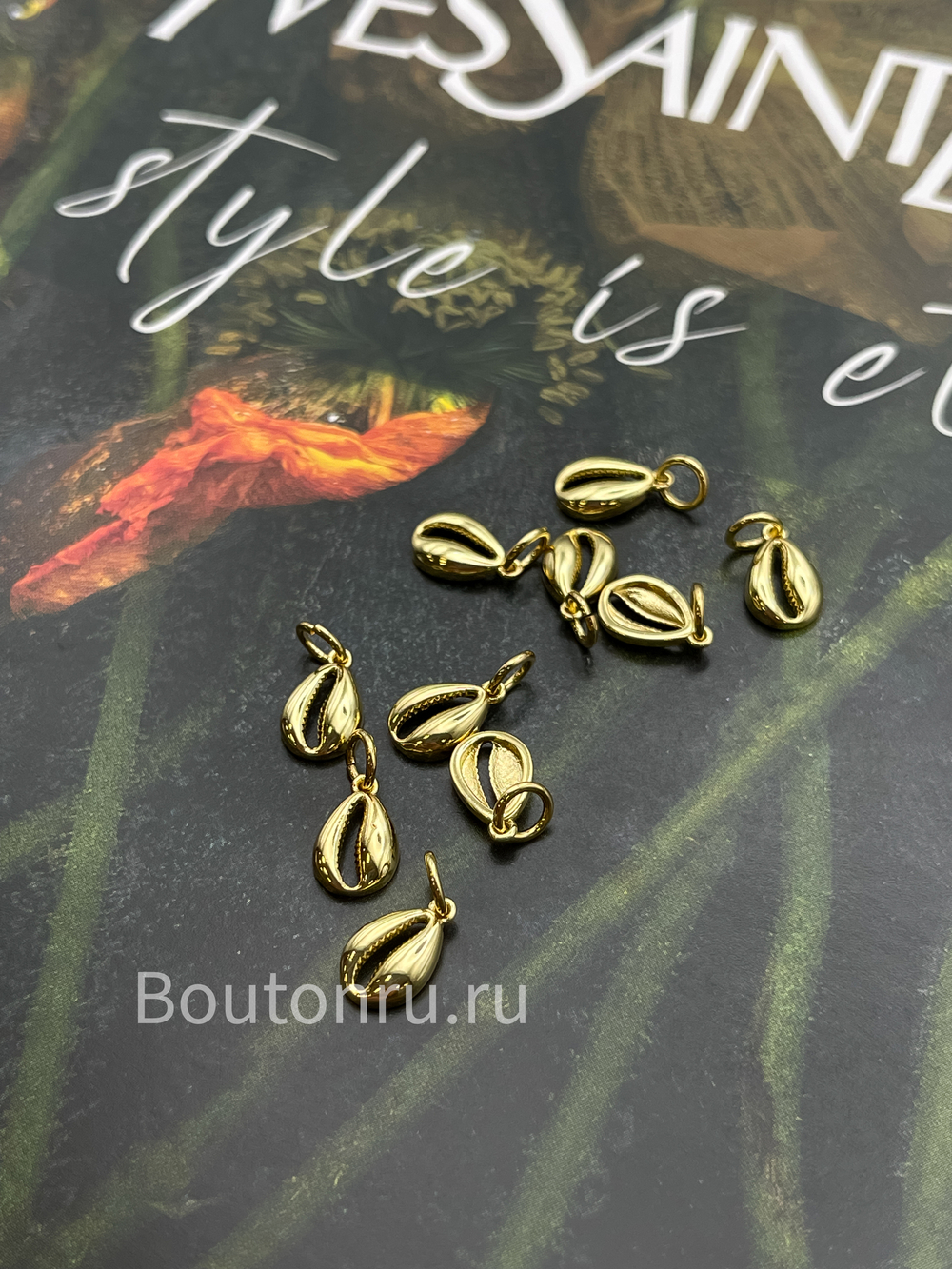 Подвеска "Ракушка" золотистая 10х6,5мм