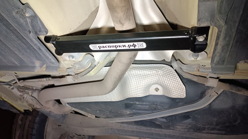 Распорка средняя нижняя Suzuki Swift 5 (ZC33S)