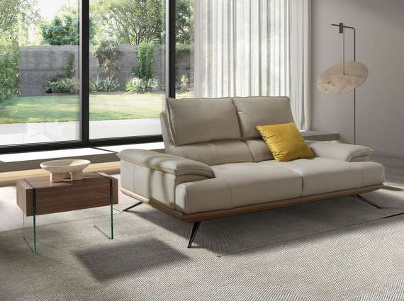 2-местный диван из серо-коричневой кожи, модель 6248