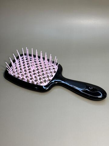 Расческа черно-розовая Hollow Comb
