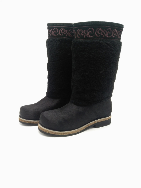 37 Унты женские из мутона и пони