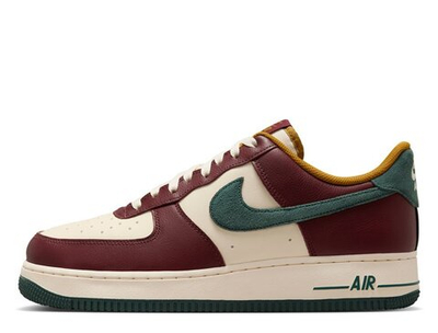 Баскетбольные кроссовки Nike Air Force 1 '07 LV8 Coconut Milk/Vintage Green-Dark Team Red