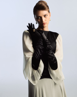 ПЛАТЬЕ ИЗ ШЕЛКА И ШИФОНА С ШИРОКИМИ РУКАВАМИ