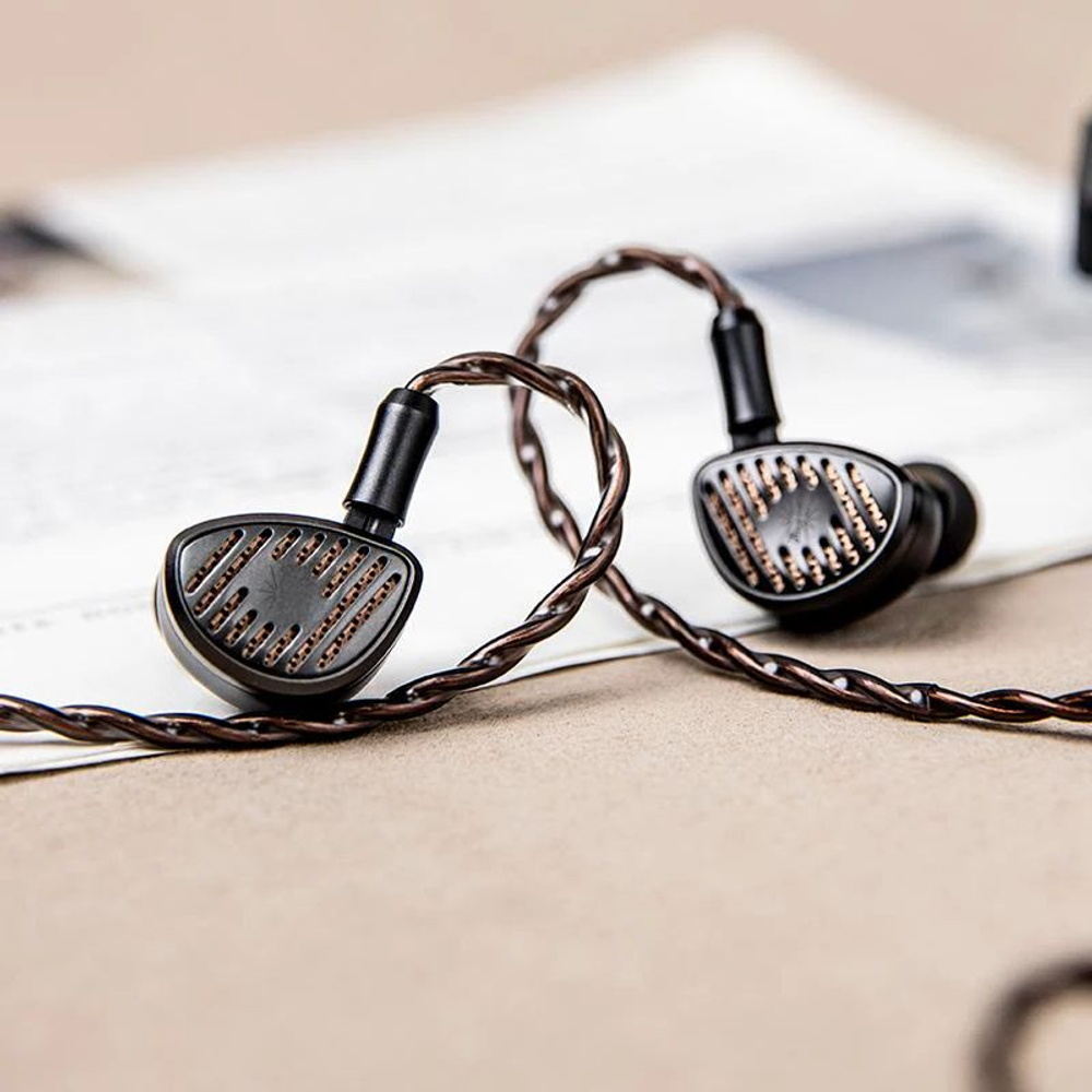 Наушники проводные Kiwi Ears Airoso, внутриканальные, гибридные, без микрофона, 3.5 мм