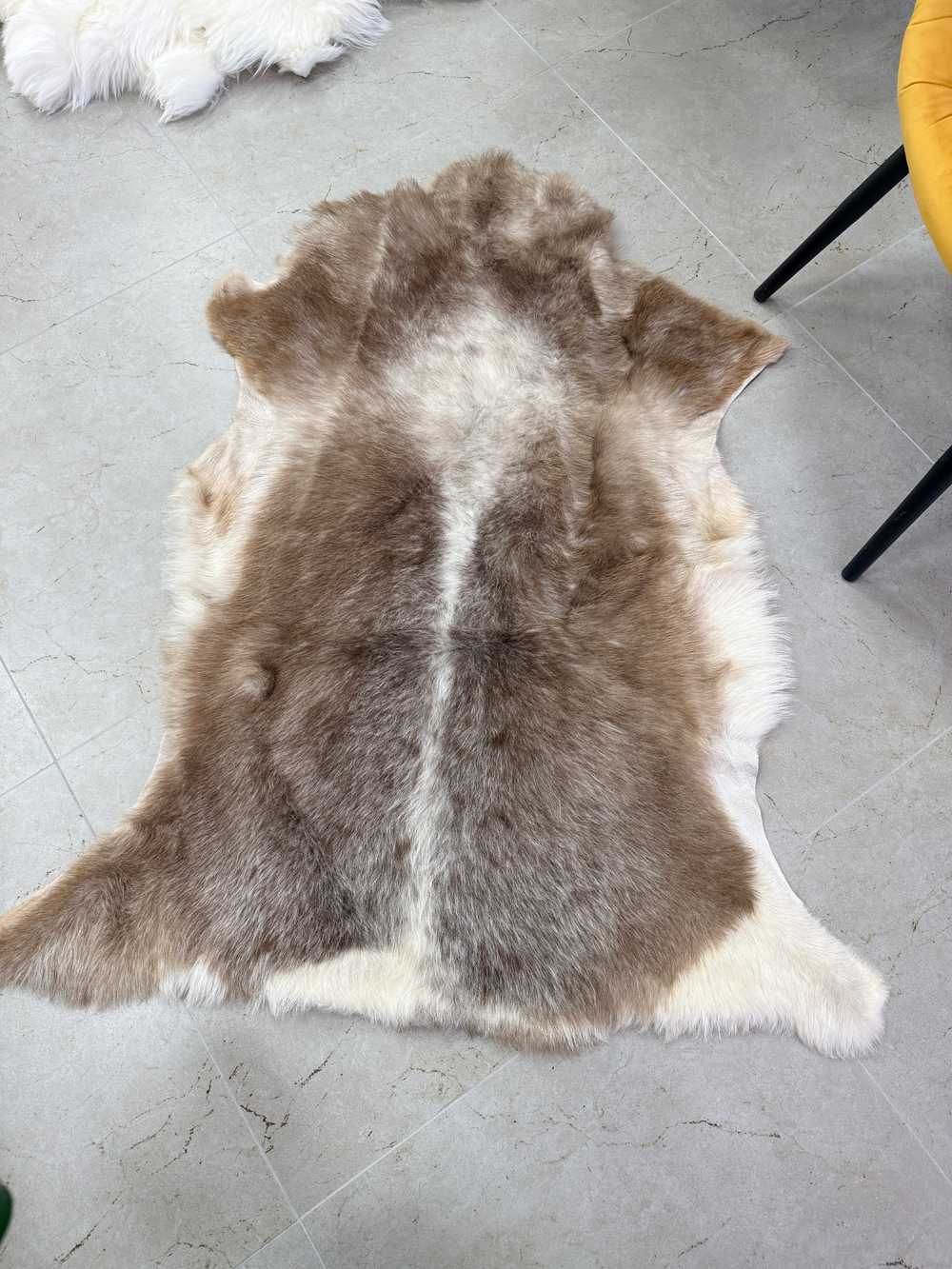 Шкура коврик меховой прикроватный овчина, 120х65 см.