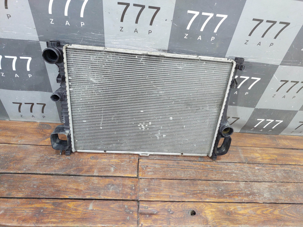 Радиатор двигателя Mercedes S-Class (W221) 09-13 Б/У Оригинал A2215003203