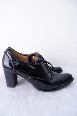 Ботильоны Valley лакированные 37 размер