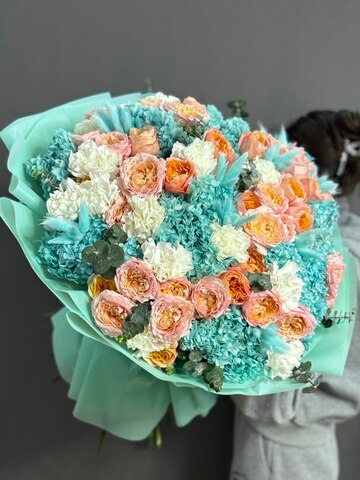 Букет-гигант в бирюзово-персиковой гамме