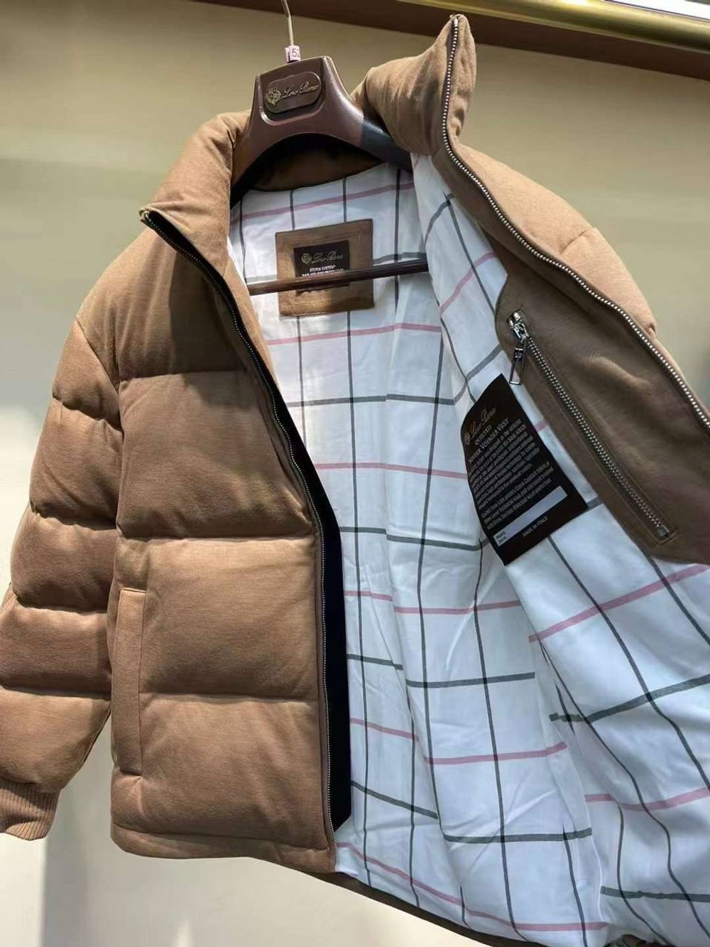 Пуховик Loro Piana