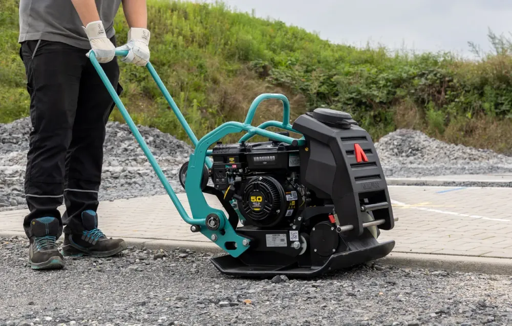 Виброплита бензиновая Ammann APF 20/50 - [97 кг / 20 кН / Honda GX160]