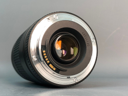 Canon EF 75-300mm f/4-5.6 III USM