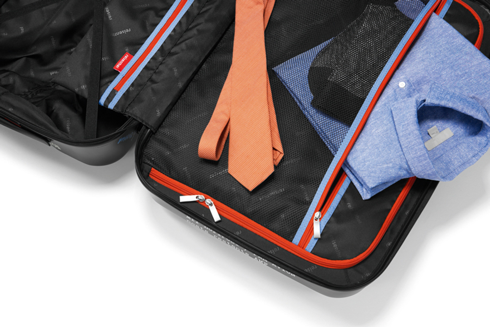 Чемодан 4-х колесный suitcase l (95л)