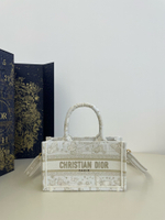 Christian Dior Mini Book Tote 21 cm