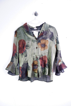 Блузка оригинального дизайн, визуально на 44 размер