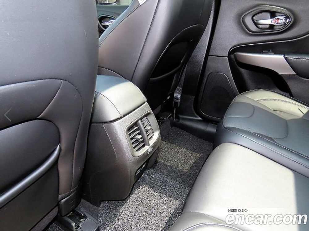 Jeep Cherokee (KL) 2.4 80주년 AWD (05.2021)