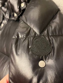 Пуховик Moncler