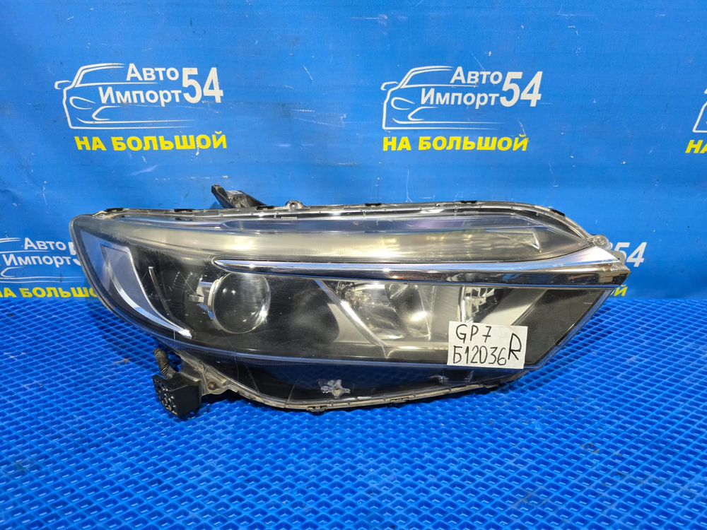 Фара передняя правая Honda SHUTTLE 2015-2022