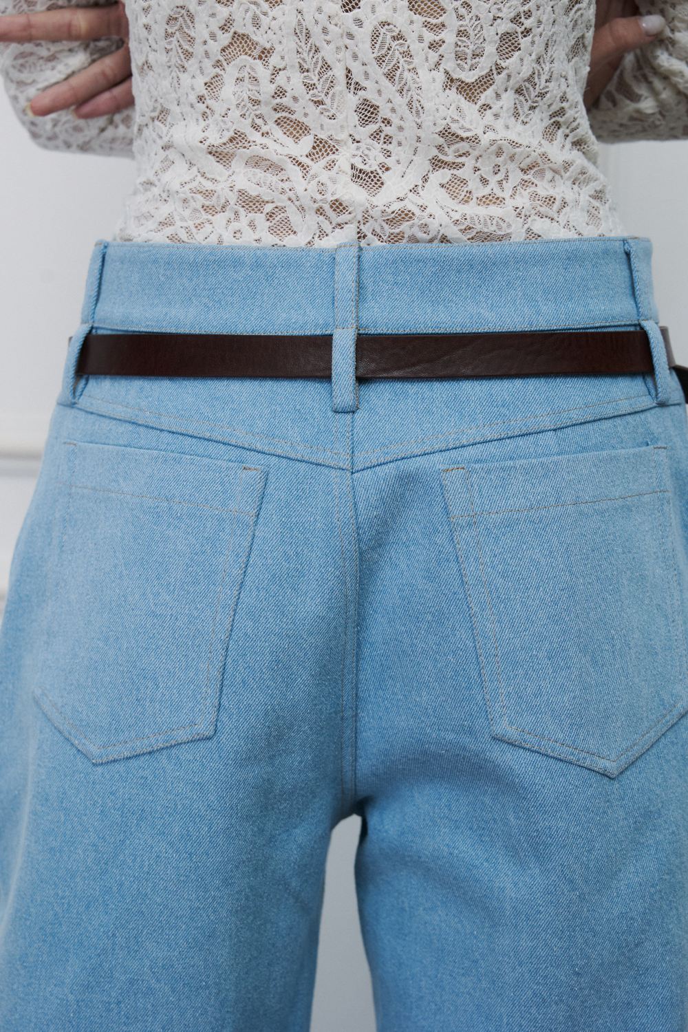 Джинсы багги