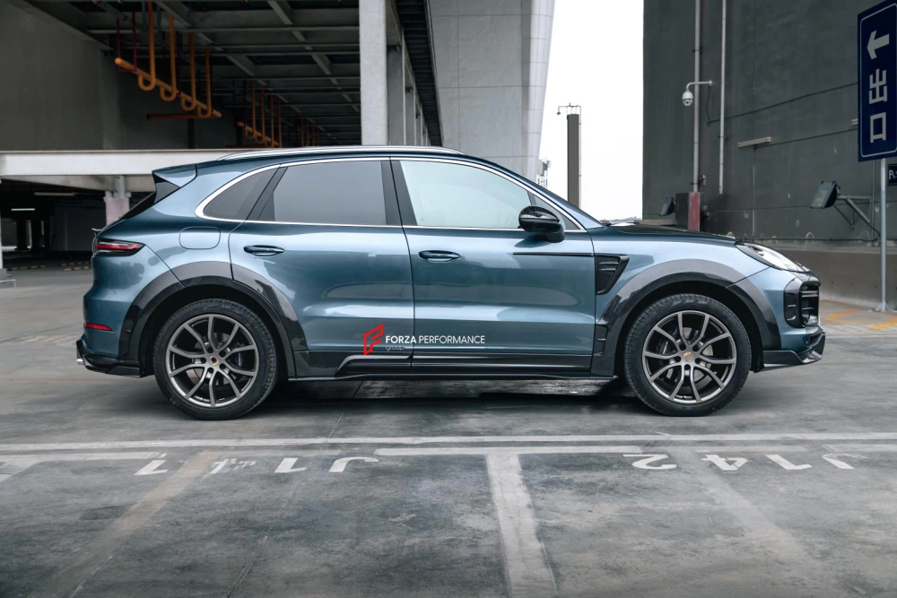Широкий карбоновый обвес для PORSCHE CAYENNE III 9YO 2018+