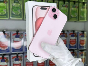iPhone 15, 128 ГБ, SIM + eSIM б/у