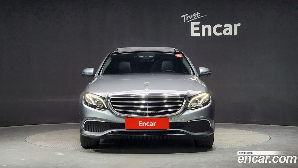 Mercedes-Benz E-Class W213 E300e Exclusive (11.2019)