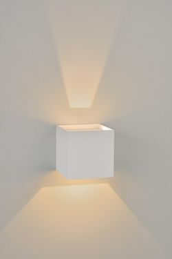 Накладной светильник Lucide Xia 17293/02/31