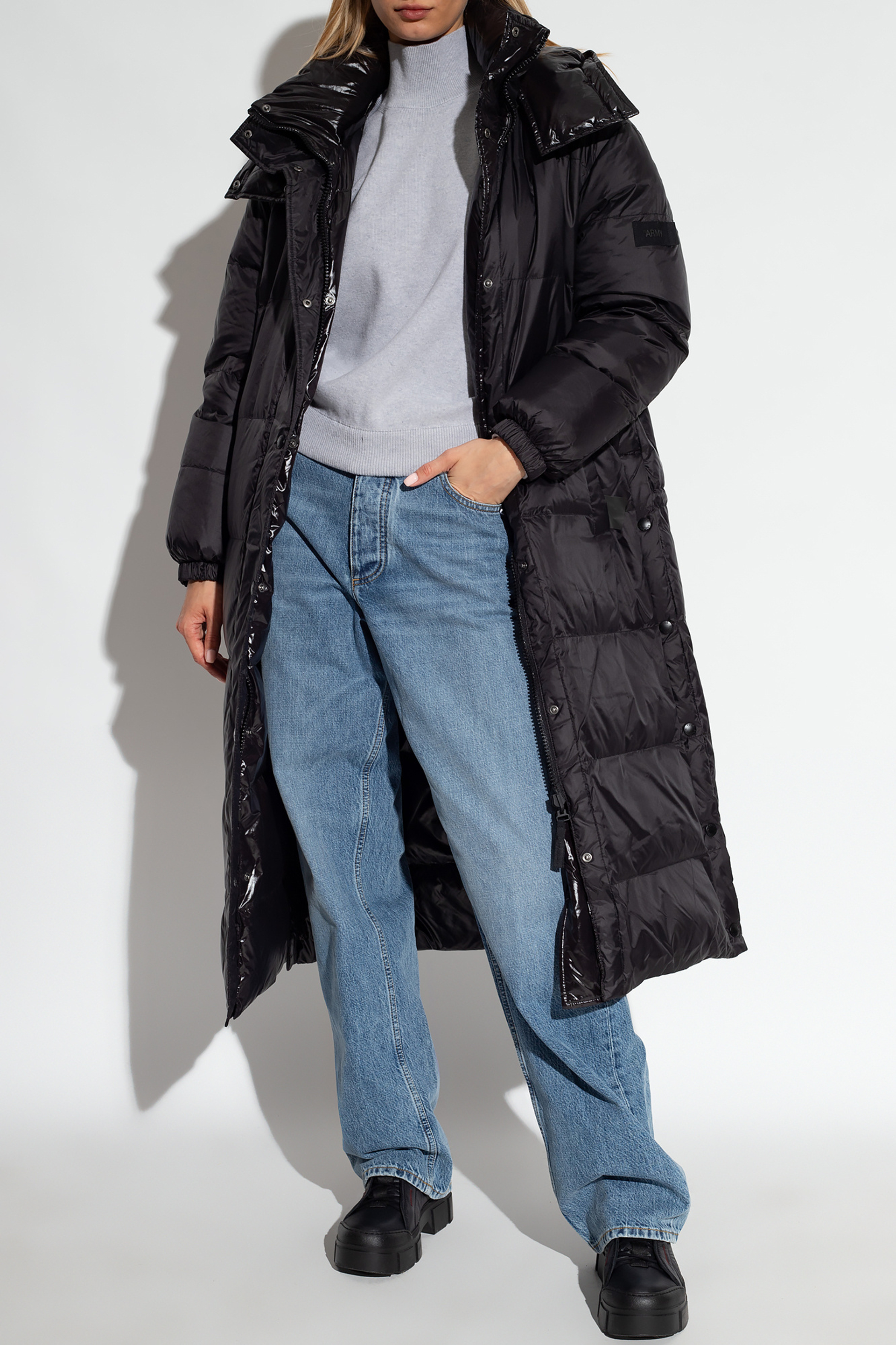 ДВУСТОРОННИЙ ПУХОВИК ИЗ МАТОВОЙ И БЛЕСТЯЩЕЙ ТКАНИ