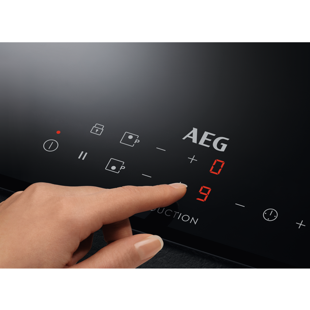 Встраиваемая индукционная варочная панель AEG IKB32300CB