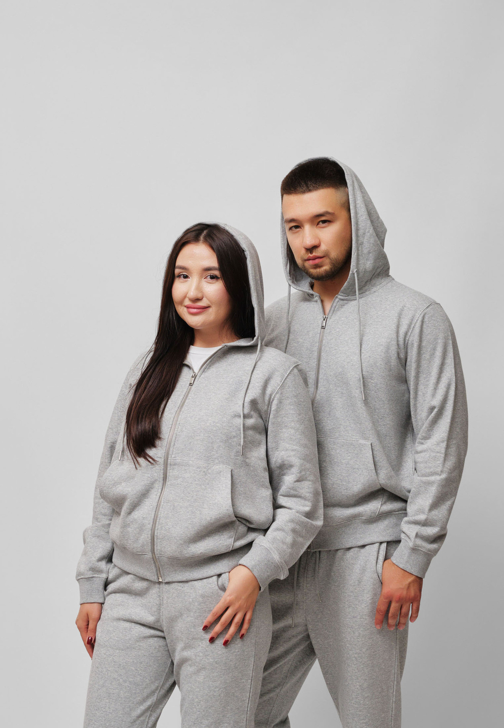 Кофта на замке с капюшоном трикотаж ARGYMAQ GREY