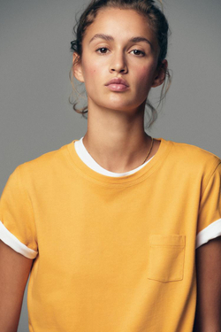 ZARA ФУТБОЛКА ИЗ ТКАНИ С ЭФФЕКТОМ ПОТЕРТОСТИ С КАРМАНОМ, ОРАНЖЕВЫЙ