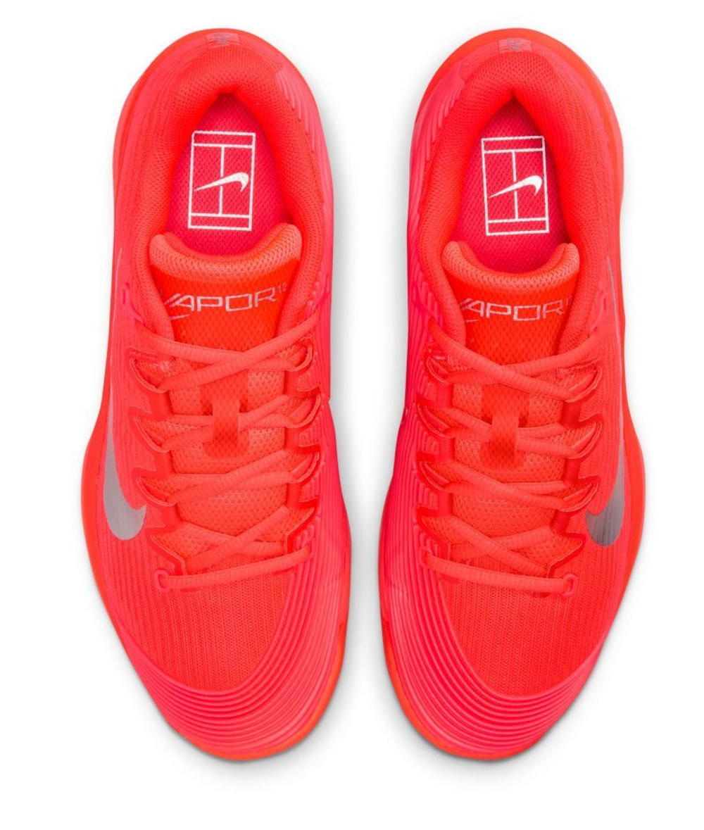 Женские Кроссовки теннисные Nike Zoom Vapor 12 HC Premium - bright crimson/metallic silver