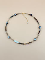 Колье с разными камнями