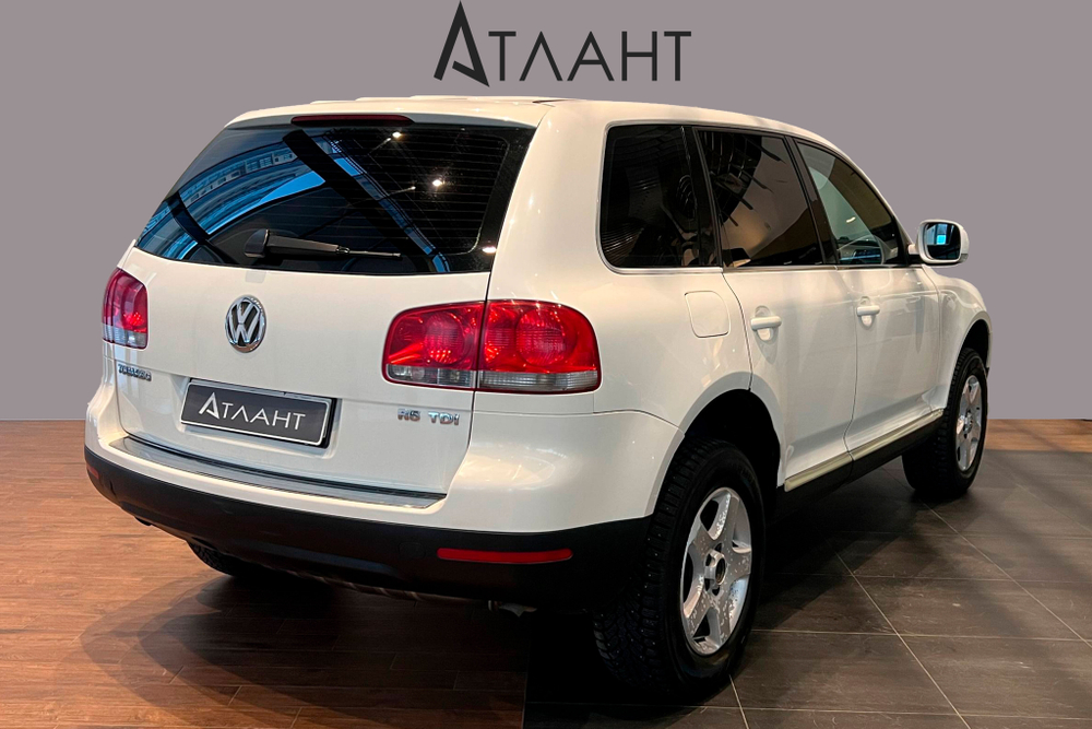 Volkswagen Touareg, 2004 год