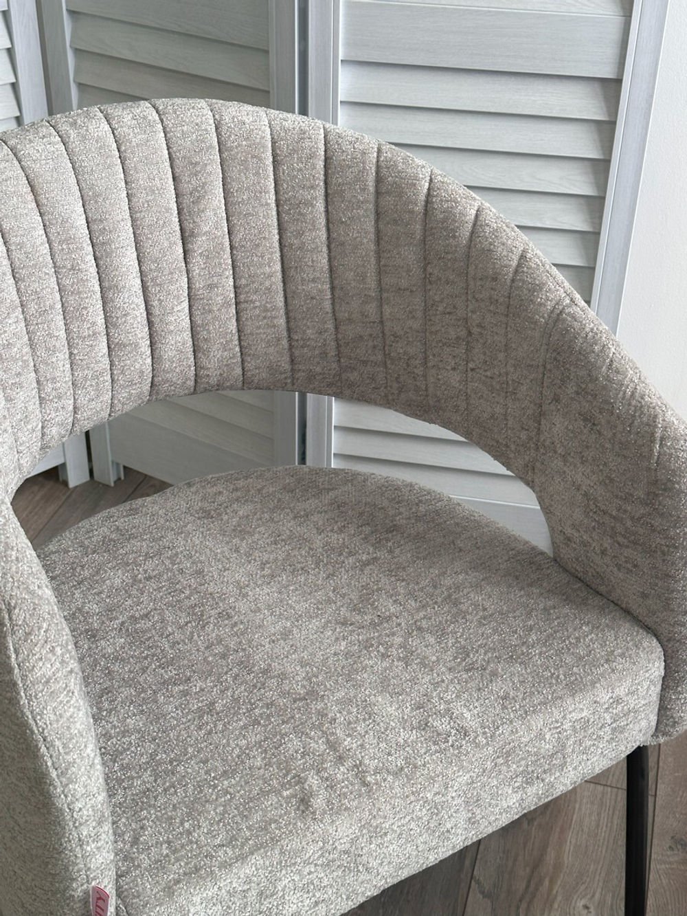 Стул SNUG 3018-03 светло-серый, шенилл / черный каркас, ®DISAUR