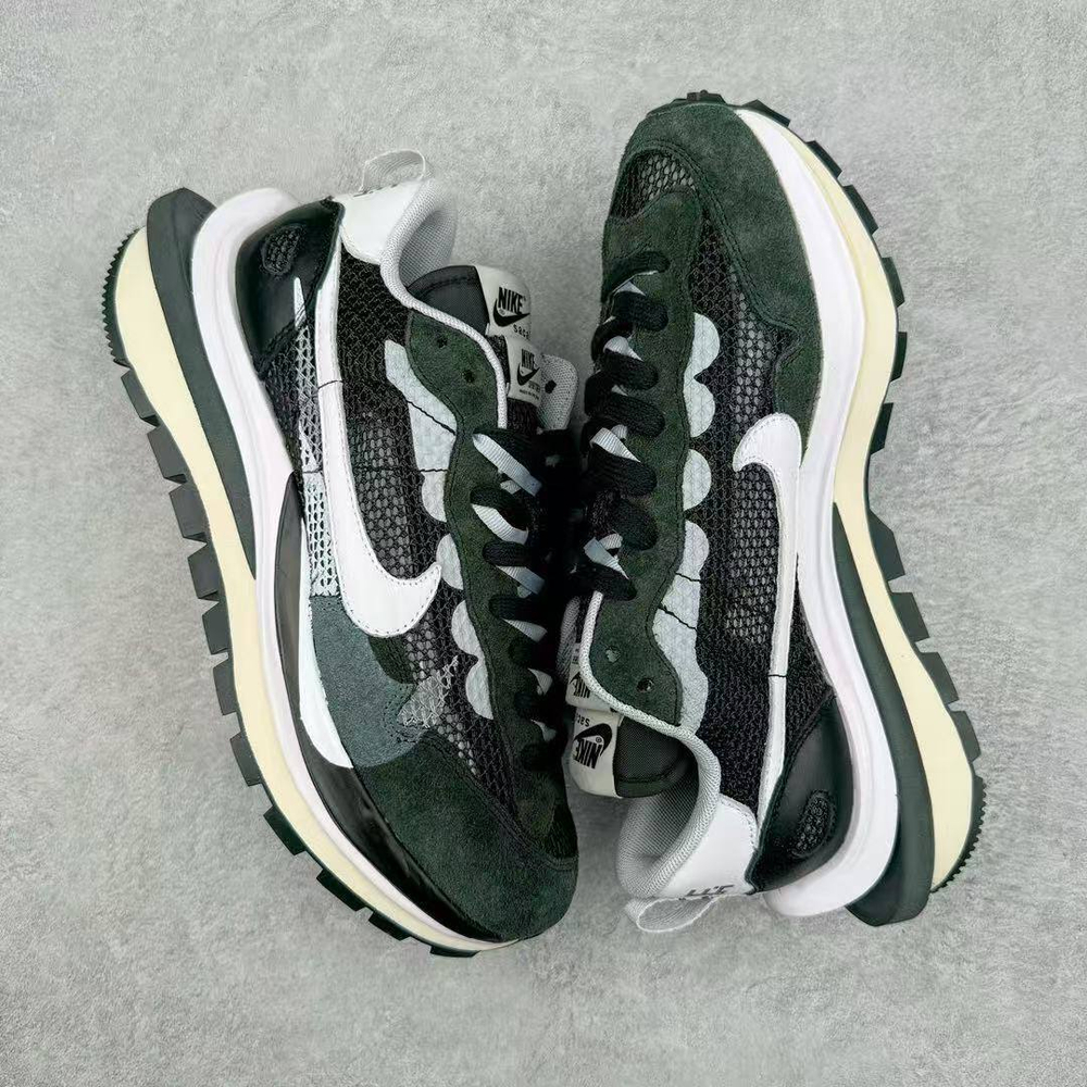 Кроссовки Nike