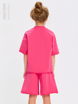 Костюм оверсайз с футболкой и шортами