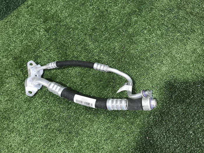 Трубка кондиционера Mercedes V w447 (2014-н.в.)