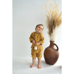 Шорты из хлопкового муслина горчичного цвета из коллекции essential 24-36m