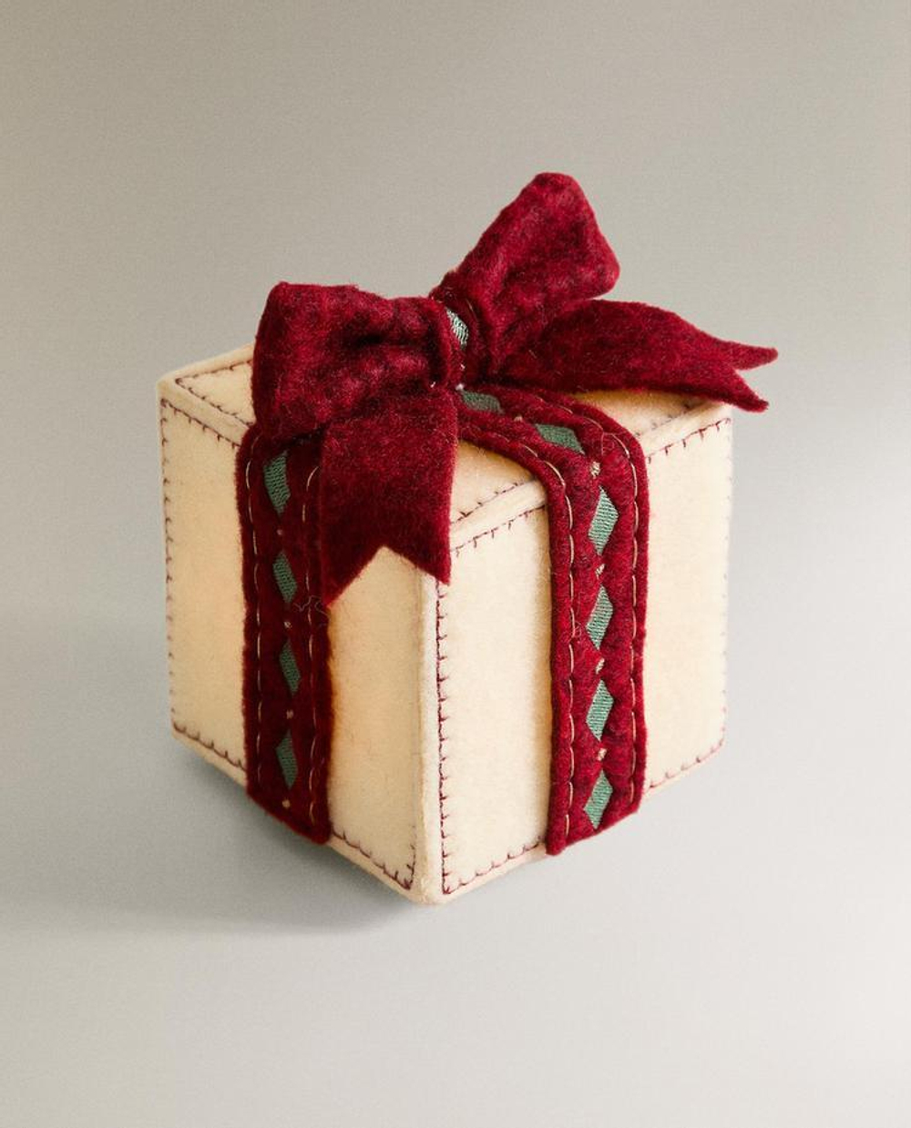 ZARA HOME МАЛЕНЬКИЙ СВЕТЯЩИЙСЯ НАПОЛЬНЫЙ РОЖДЕСТВЕНСКИЙ ПОДАРОК, ЖЕЛТОВАТО-БЕЛЫЙ