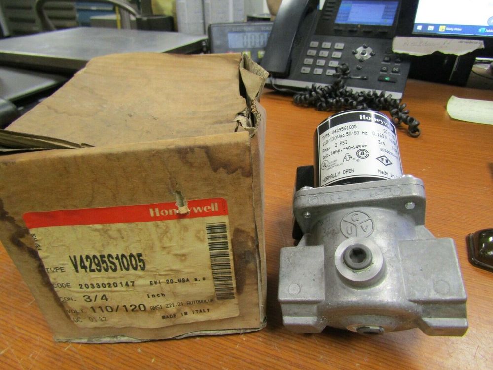 Газовый клапан с электромагнитным приводом HONEYWELL V4295S1005