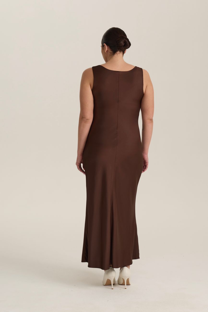 Платье-комбинация на широких бретелях, шоколад