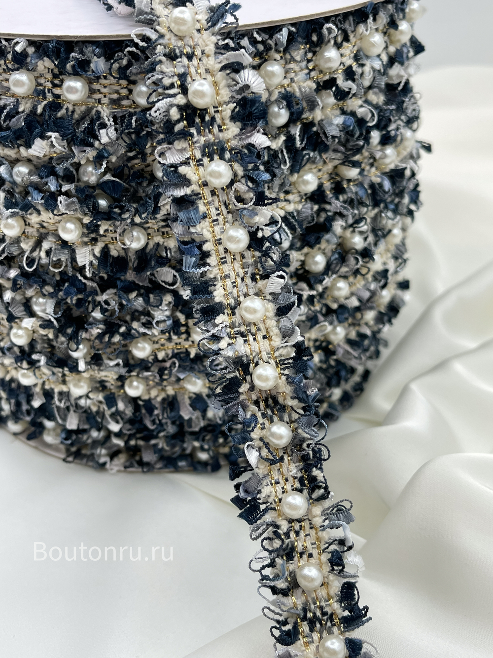 Тесьма темно-синяя с жемчугом твид